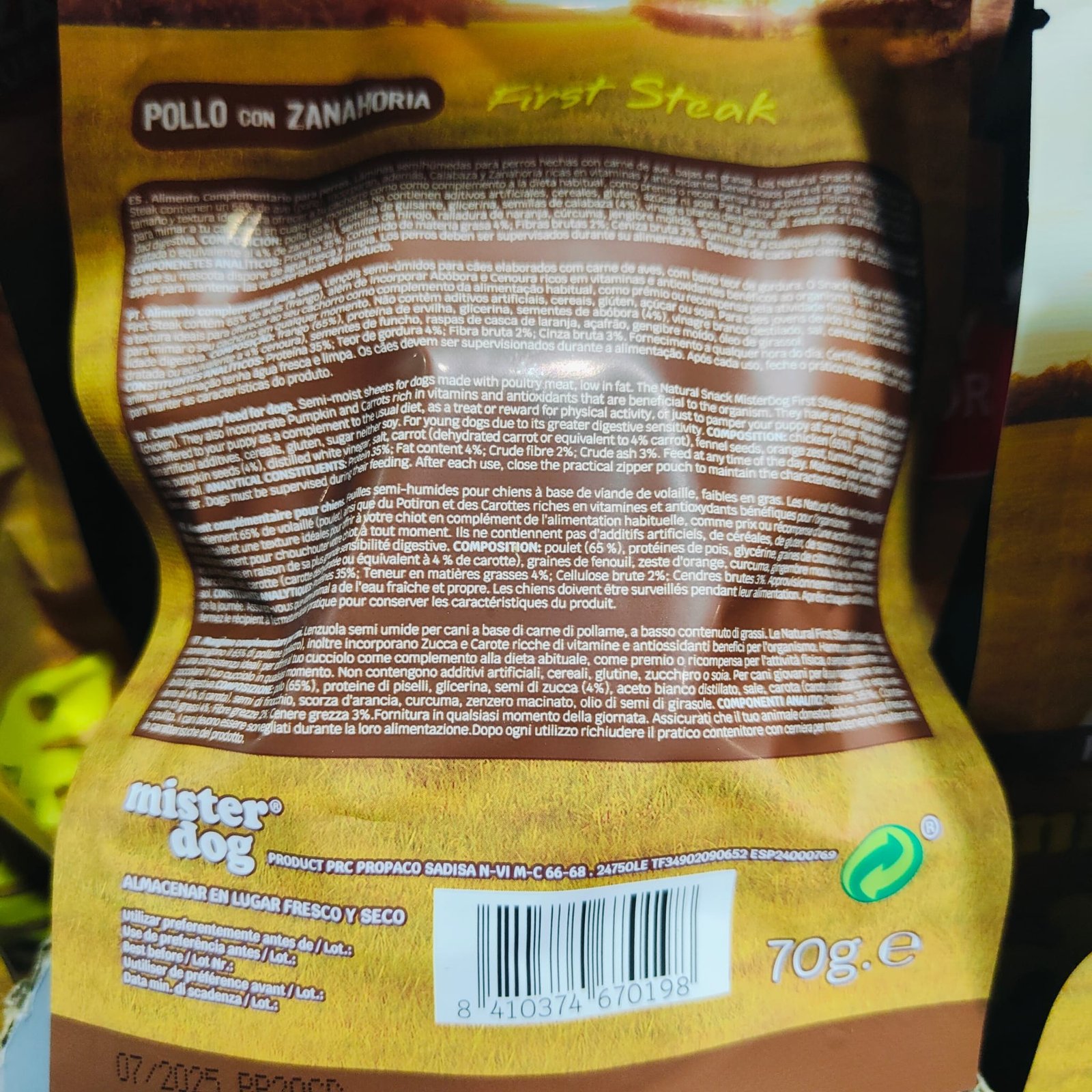 Snack Pollo con Zanahoria 70 Gr. Mister Dog - Imagen 2